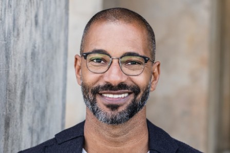 „Die Geschichte muss der Nukleus sein“ – Tyron Ricketts im Interview